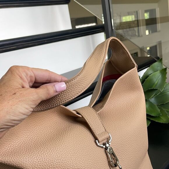 Vegan leather hobo bag - Picture 3 of 9